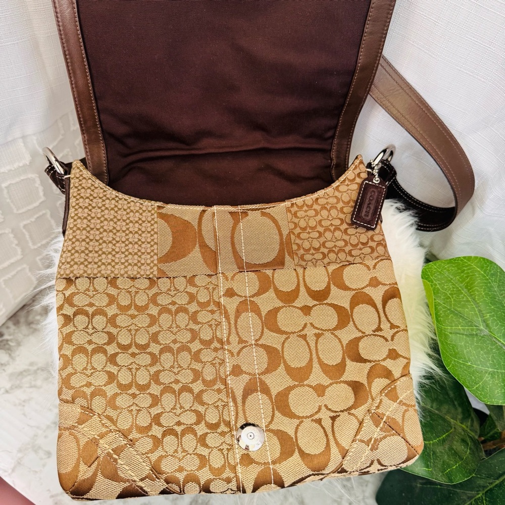 Coach Vintage Soho crosssbody - RARE ! EUC ! Like new - Picture 4 of 6
